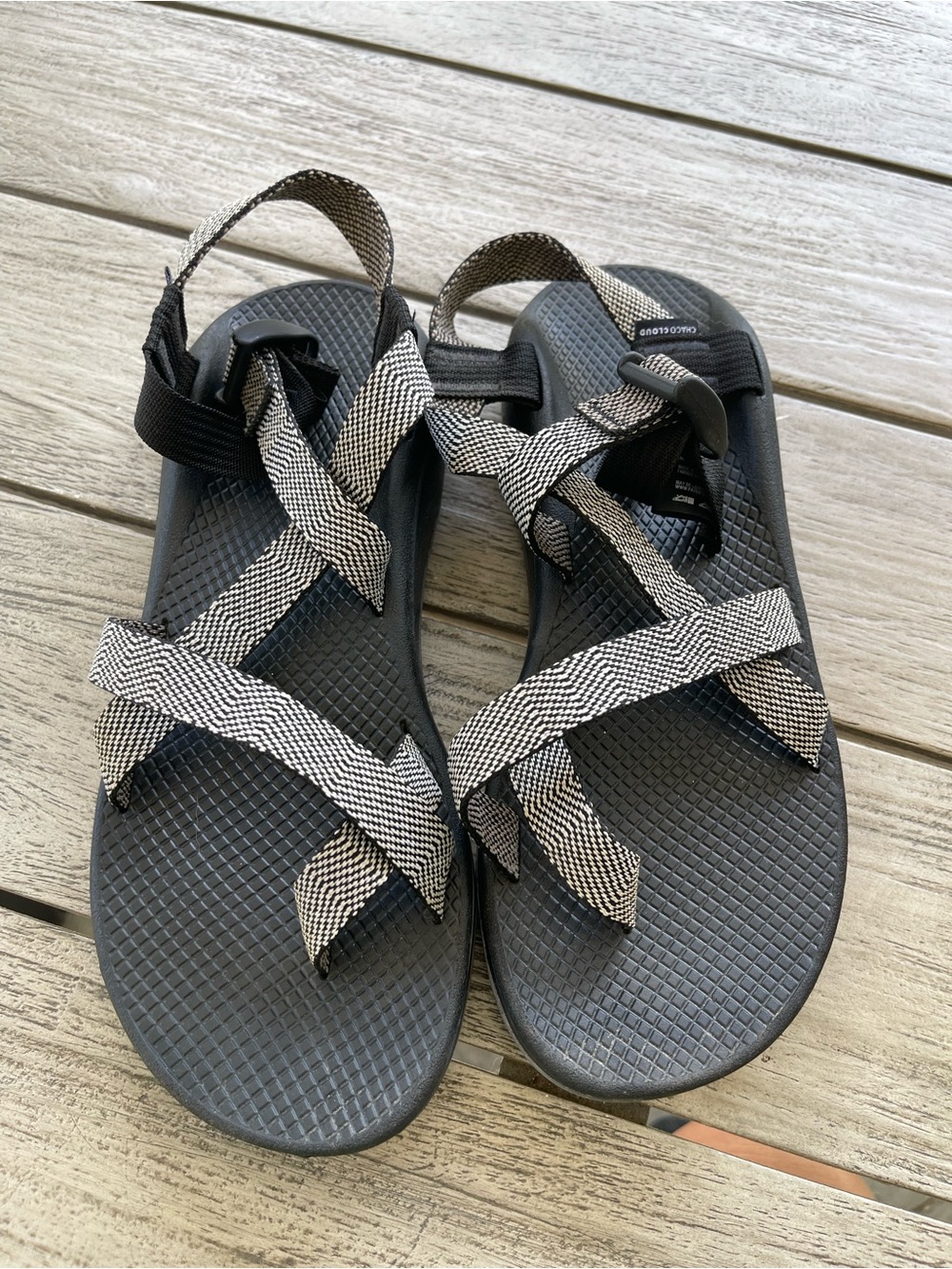 Chaco Z Cloud Womens Outdoor Travel Sport Black & White Sandals Size 11